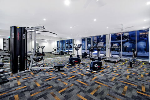 Waterford Apartments - Accommodation Main Beach 1