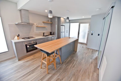 Waterfront Apartments - Accommodation Main Beach 1