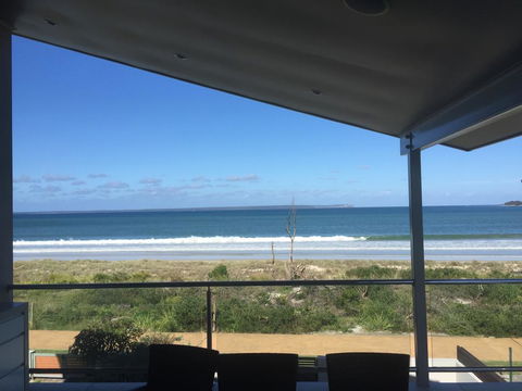 Waterfront Dream Vincentia - Accommodation Main Beach 0