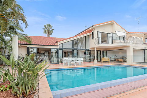 Waterfront Luxury, Noosa Heads - Accommodation Main Beach 2