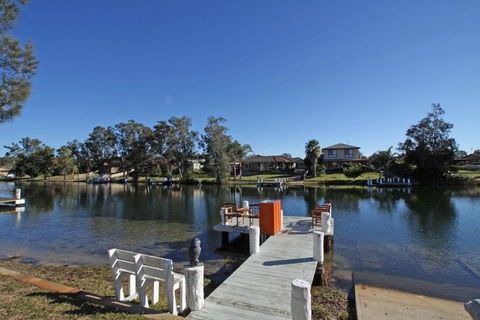 Waterfront On Sandpiper - Accommodation Main Beach 1
