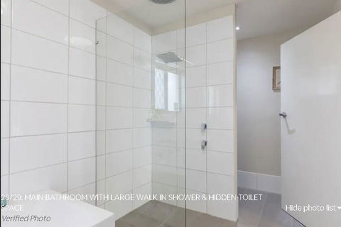Waterfront Retreat - Accommodation Main Beach 3