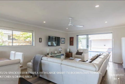 Waterfront Retreat - Accommodation Main Beach 2