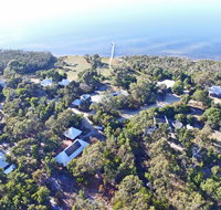 Waterfront Retreat At Wattle Point - Accommodation Main Beach