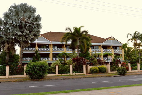 Waterfront Terraces - Accommodation Main Beach 0