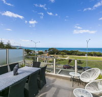 WATERFRONT THREE- In the heart of Lorne - Accommodation Main Beach