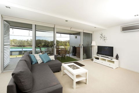 Waterline 202 - Accommodation Main Beach 0