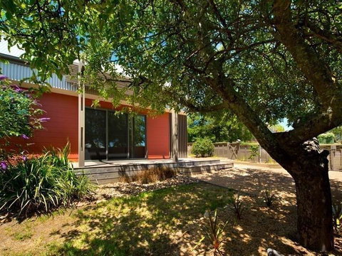 Daydream Cottage - Accommodation Main Beach 12