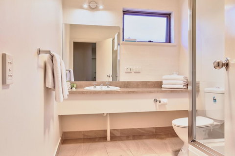 Blazing Stump Motel & Suites - Accommodation Main Beach 5