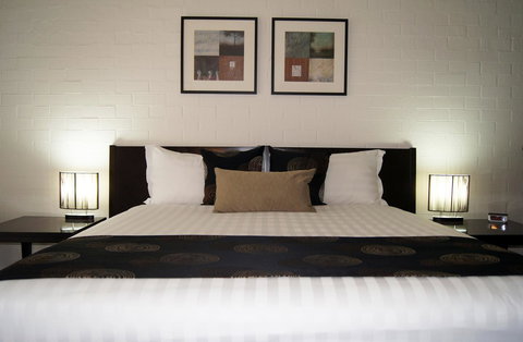 Blazing Stump Motel & Suites - Accommodation Main Beach 10