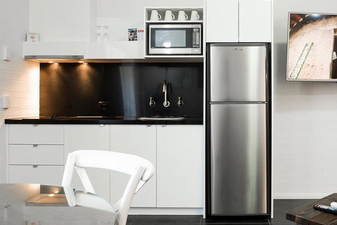 Blazing Stump Motel & Suites - Accommodation Main Beach 23