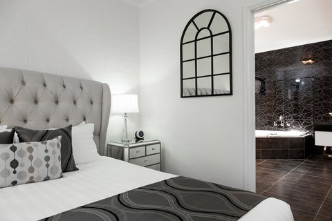 Blazing Stump Motel & Suites - Accommodation Main Beach 25