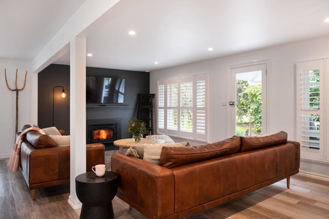 The Orchard - Accommodation Main Beach 2