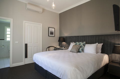 Oscar\'s On The Yarra - Accommodation Main Beach 3