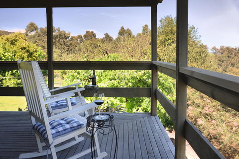 Lavender Farm - Accommodation Main Beach 2