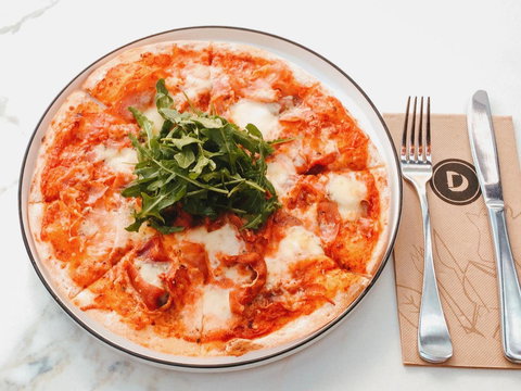 The Dingley Hotel - Accommodation Main Beach 9