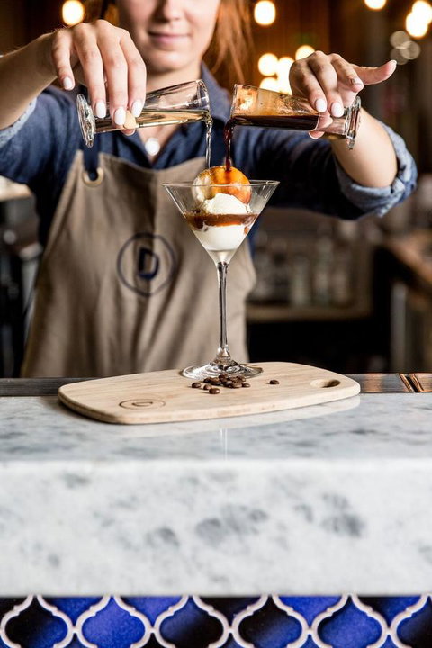 The Dingley Hotel - Accommodation Main Beach 5