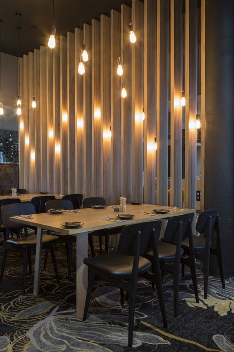 The Dingley Hotel - Accommodation Main Beach 24