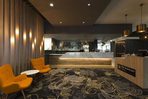 The Dingley Hotel - Accommodation Main Beach 31