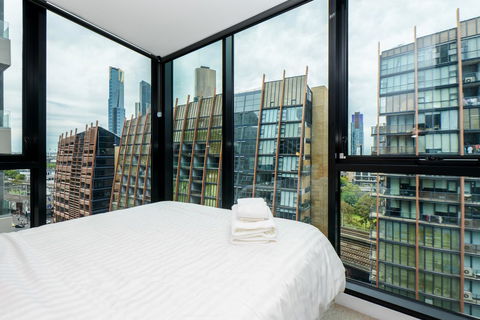 The Canvas Apartment Hotel - Accommodation Main Beach 39