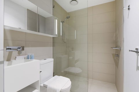 The Canvas Apartment Hotel - Accommodation Main Beach 7