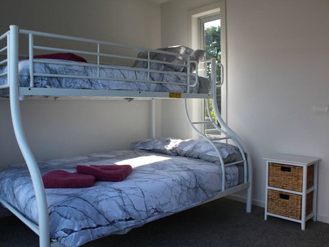 Central To Cowes - Accommodation Main Beach 7