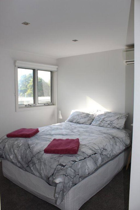 Central To Cowes - Accommodation Main Beach 6