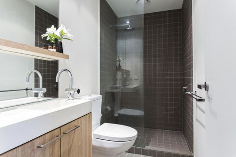 Complete Host 50 Claremont St Apartments - Accommodation Main Beach 16