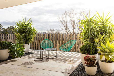 Complete Host 50 Claremont St Apartments - Accommodation Main Beach 29