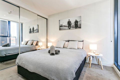 Complete Host 50 Claremont St Apartments - Accommodation Main Beach 18