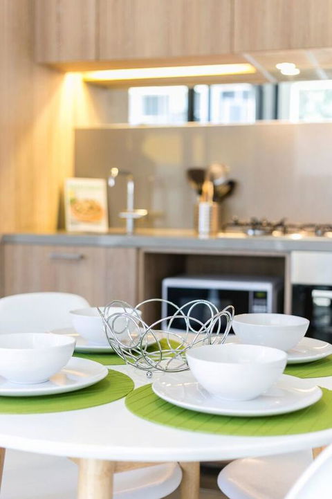 Complete Host 50 Claremont St Apartments - Accommodation Main Beach 22