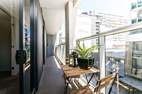 Complete Host 50 Claremont St Apartments - Accommodation Main Beach 20
