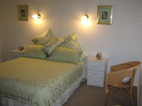 Waybourne- Vineyard And Winery - Accommodation Main Beach 27