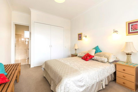 Waybourne- Vineyard And Winery - Accommodation Main Beach 26