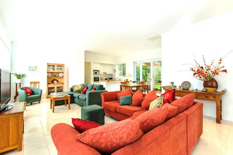 Waybourne- Vineyard And Winery - Accommodation Main Beach 21