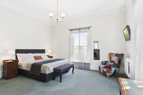 The Riversleigh - Accommodation Main Beach 0