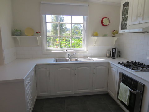 Walnut Cottage Via Leongatha - Accommodation Main Beach 4