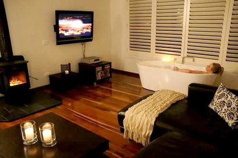 Chestnut Daylesford - Accommodation Main Beach 5