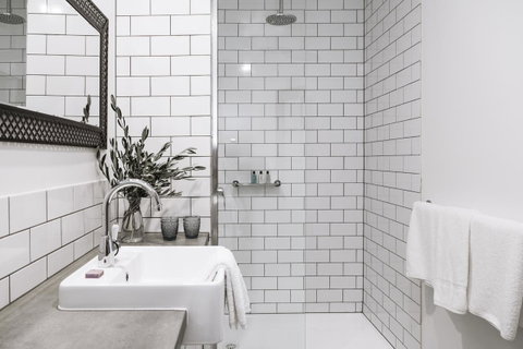 Daylesford Art Motel - Accommodation Main Beach 2