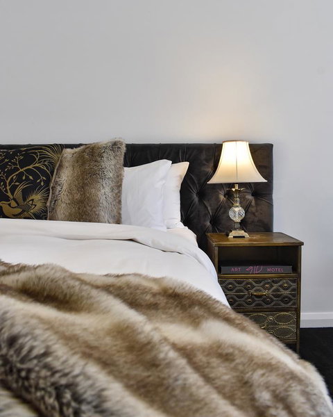 Daylesford Art Motel - Accommodation Main Beach 15