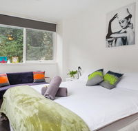 Melbourne Villa - Accommodation Main Beach