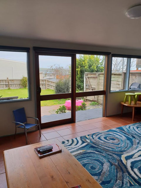 Relax In San Remo - Accommodation Main Beach 9