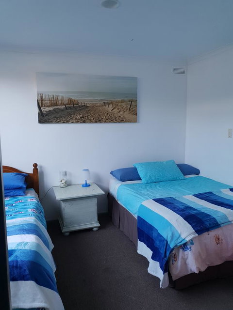 Relax In San Remo - Accommodation Main Beach 13