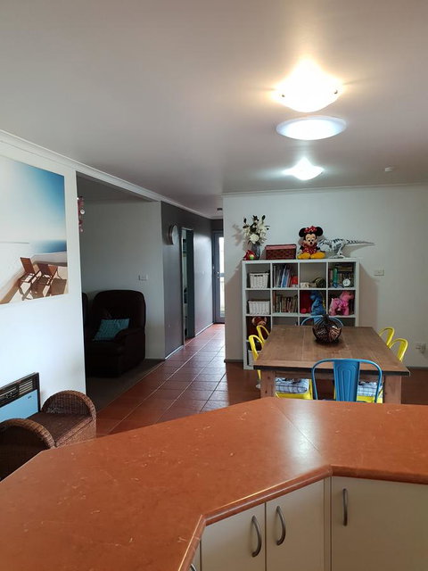Relax In San Remo - Accommodation Main Beach 8
