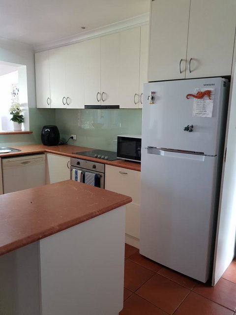 Relax In San Remo - Accommodation Main Beach 37