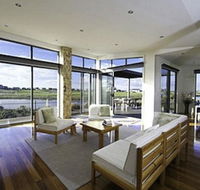 19 Glen Eagles Close - Accommodation Main Beach