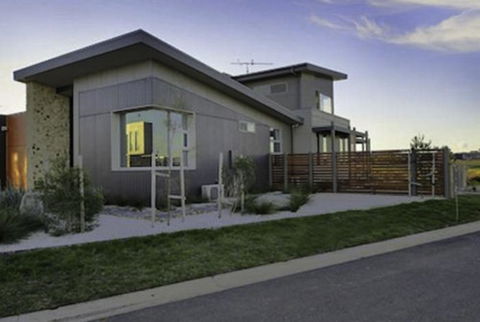 19 Glen Eagles Close - Accommodation Main Beach 3