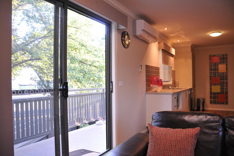 National Hotel Complex Bendigo - Accommodation Main Beach 26