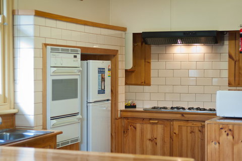 National Hotel Complex Bendigo - Accommodation Main Beach 40