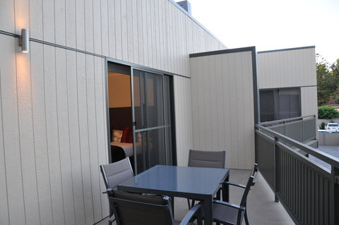 National Hotel Complex Bendigo - Accommodation Main Beach 29